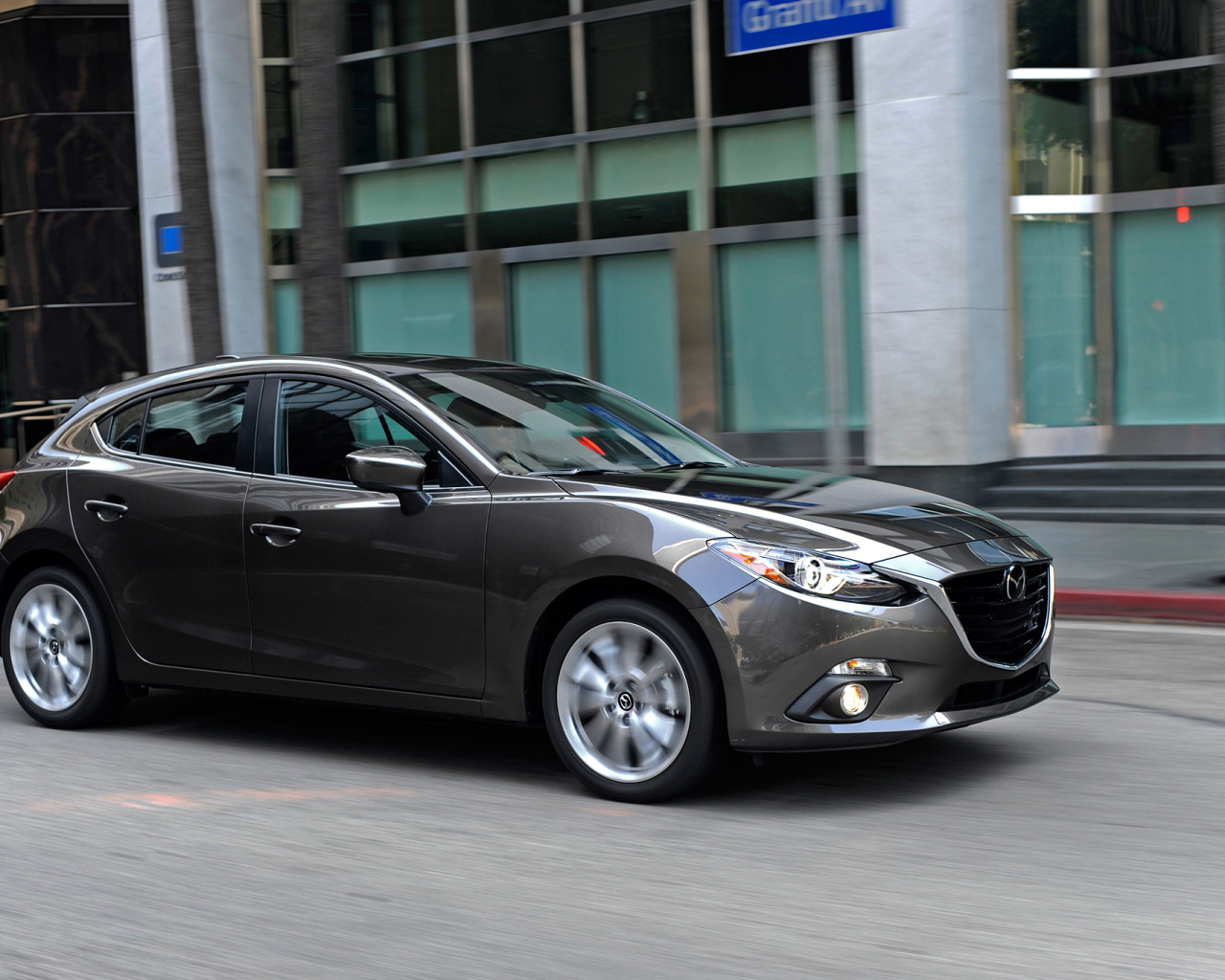 Фото автомобиля Mazda 3 2014