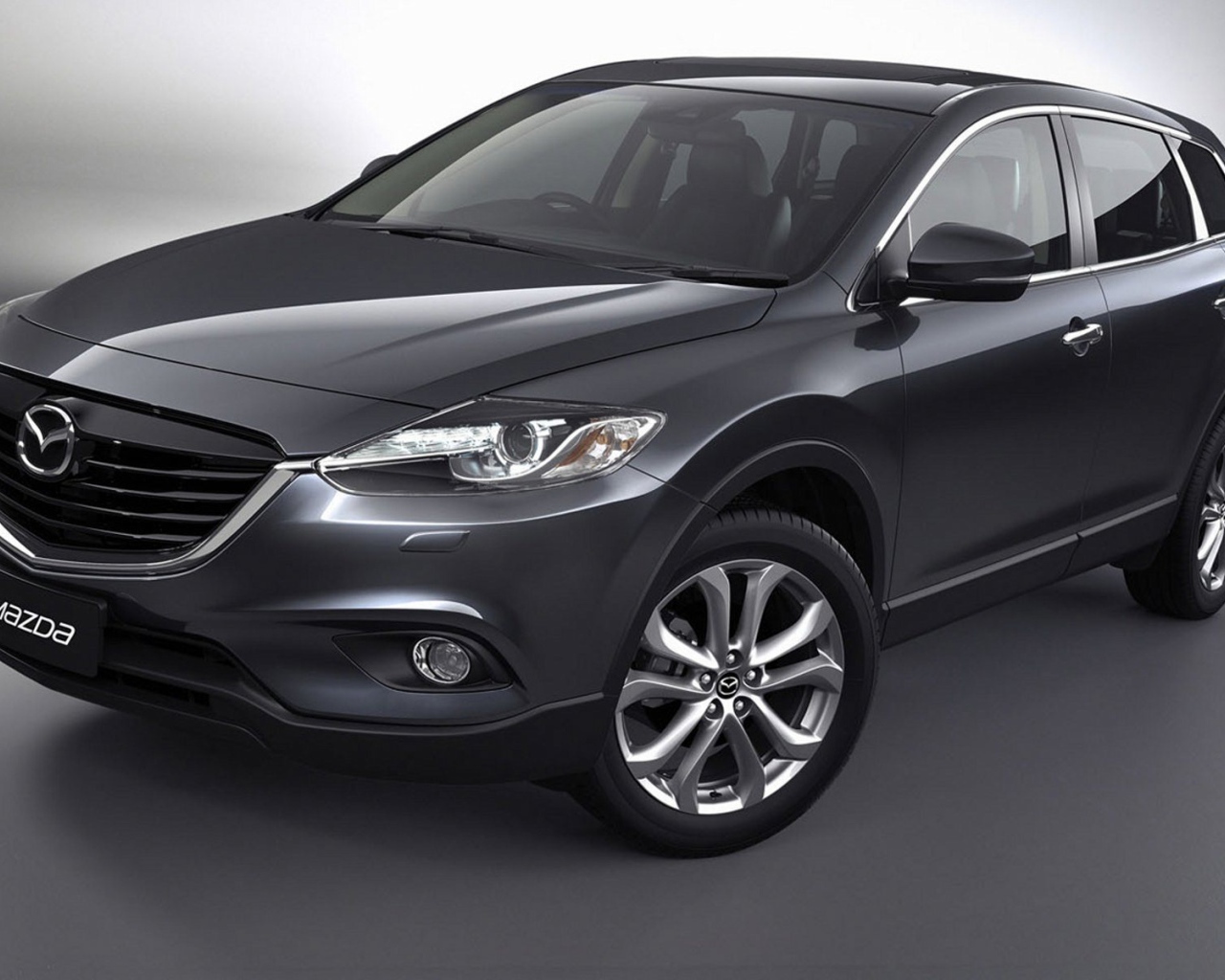 Новая машина Mazda CX 9