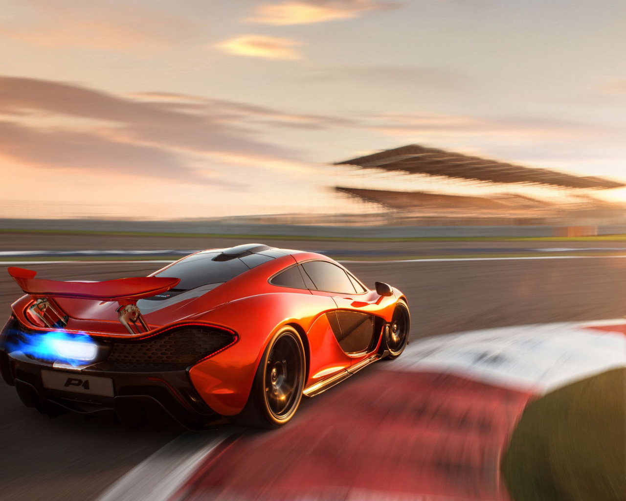 Надежный автомобиль McLaren P1 2014