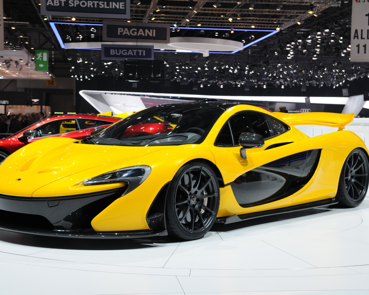 Тест драйв автомобиля McLaren P1 2014