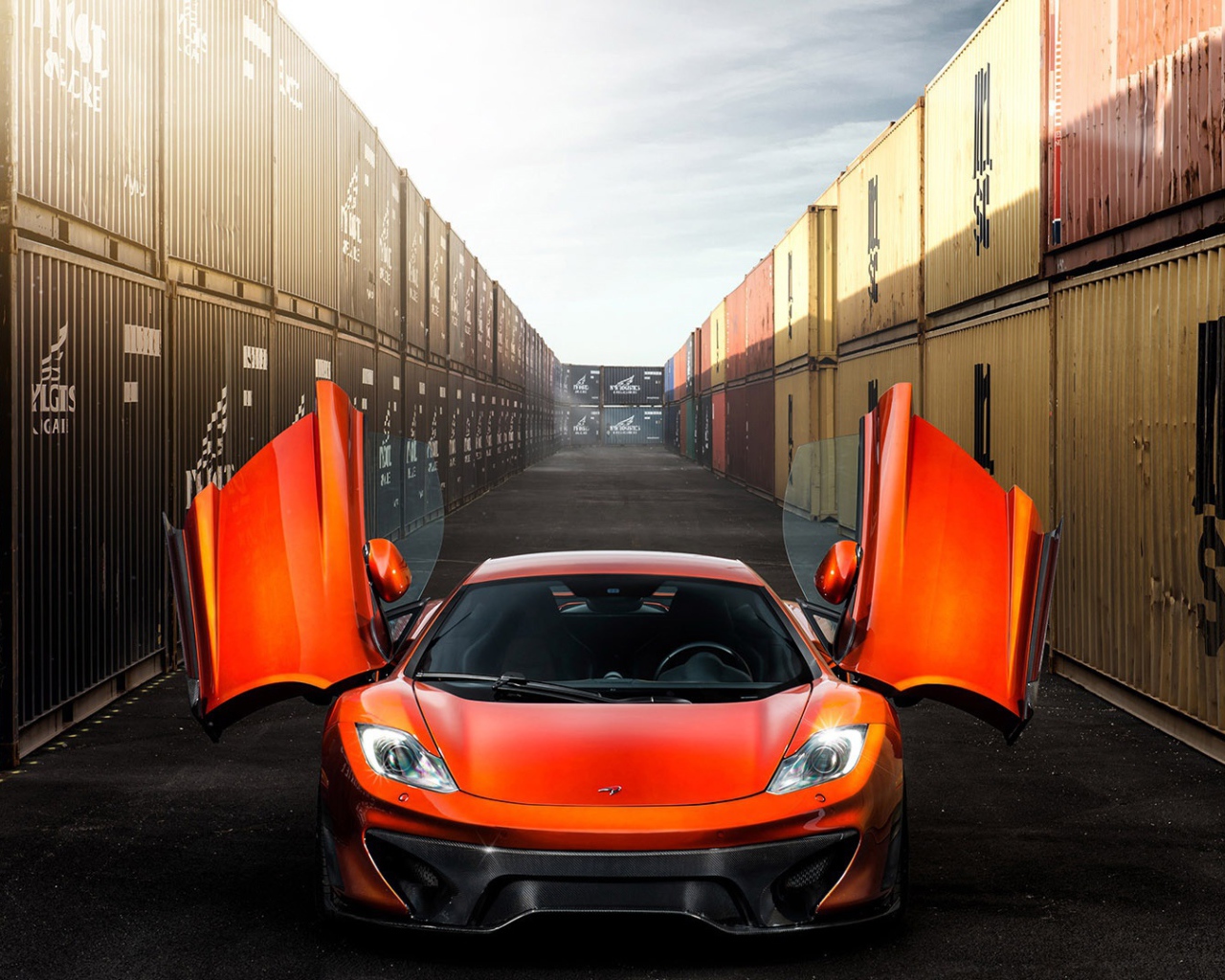 Красный Vorsteiner McLaren 12c mp4 VX