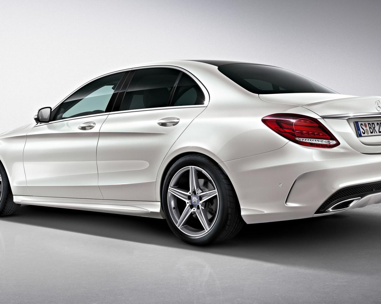 Дизайн автомобиля Mercedes C-Class 2014