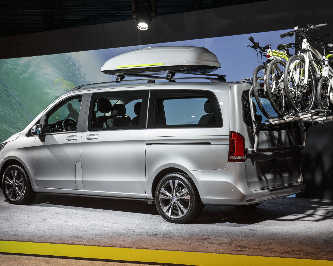 Фото автомобиля Mercedes V-Class 2014