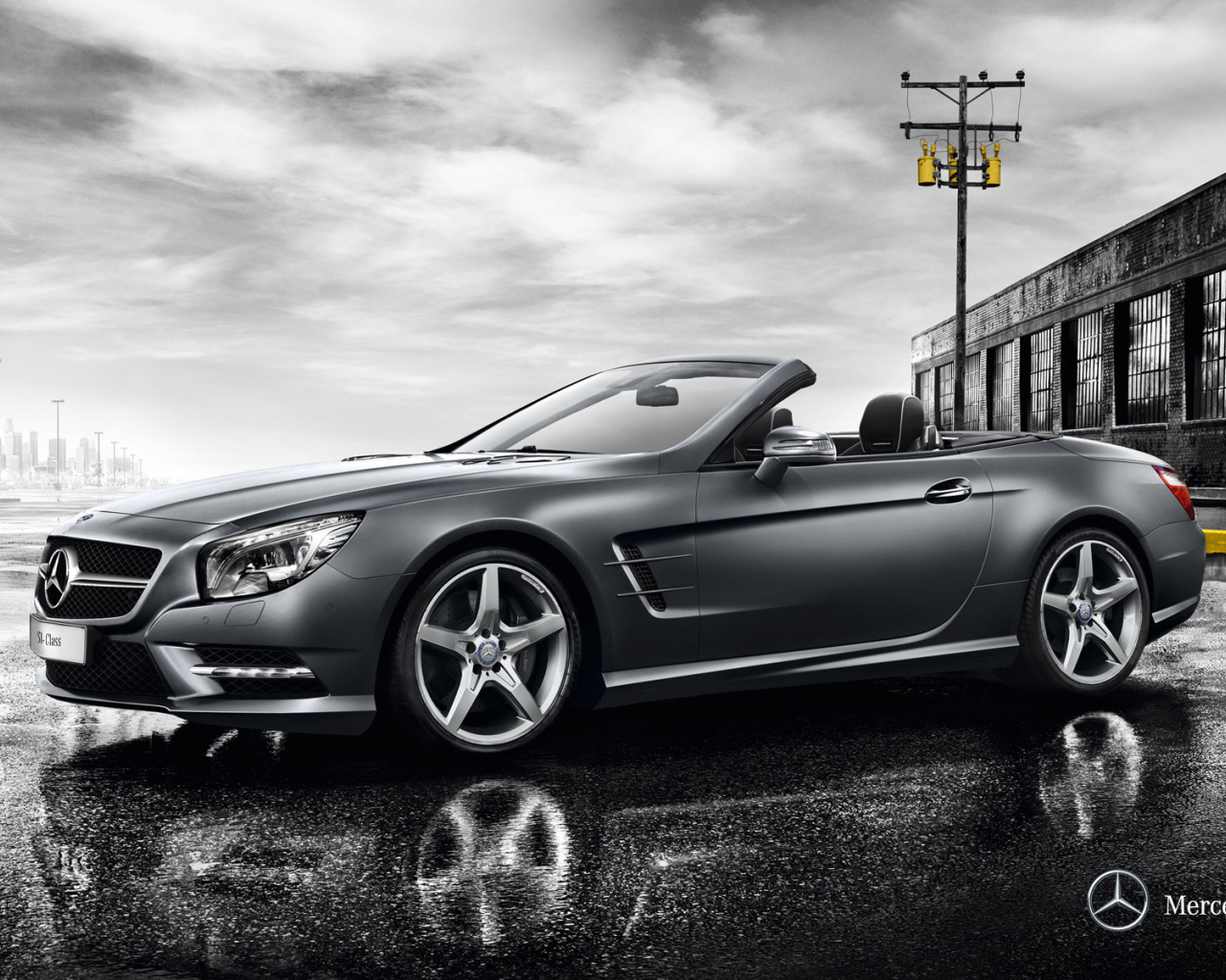 Монохромный мерседес