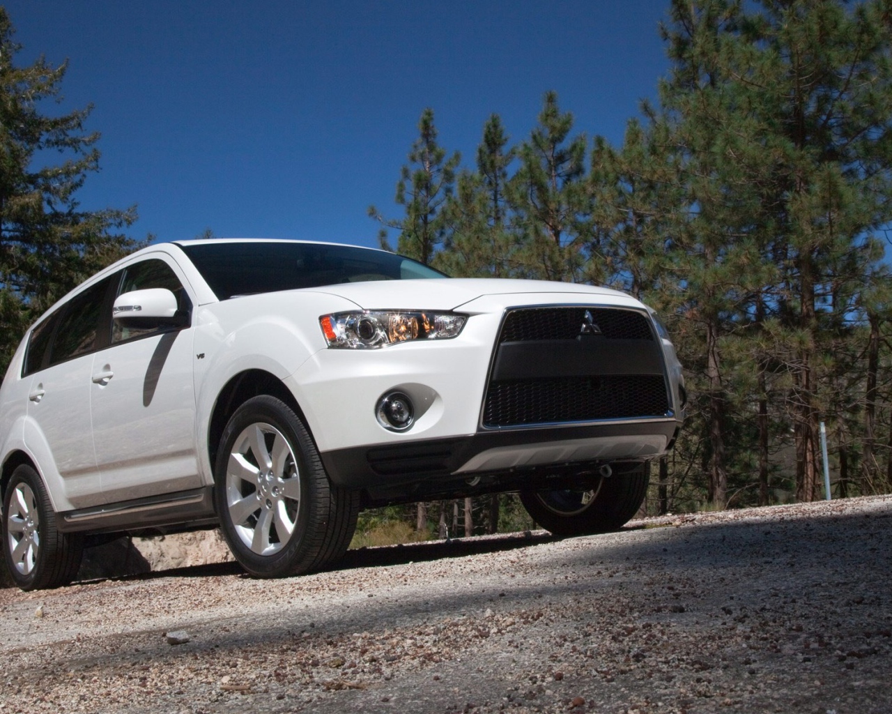 Автомобиль Митсубиси