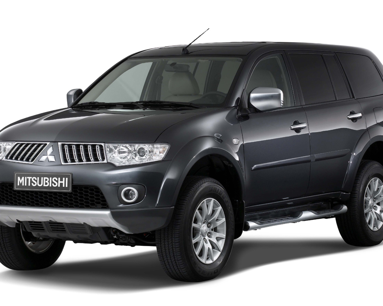 Дизайн автомобиля Mitsubishi Pajero Sport