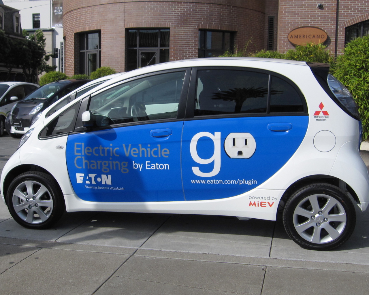 Новый автомобиль Mitsubishi Electric