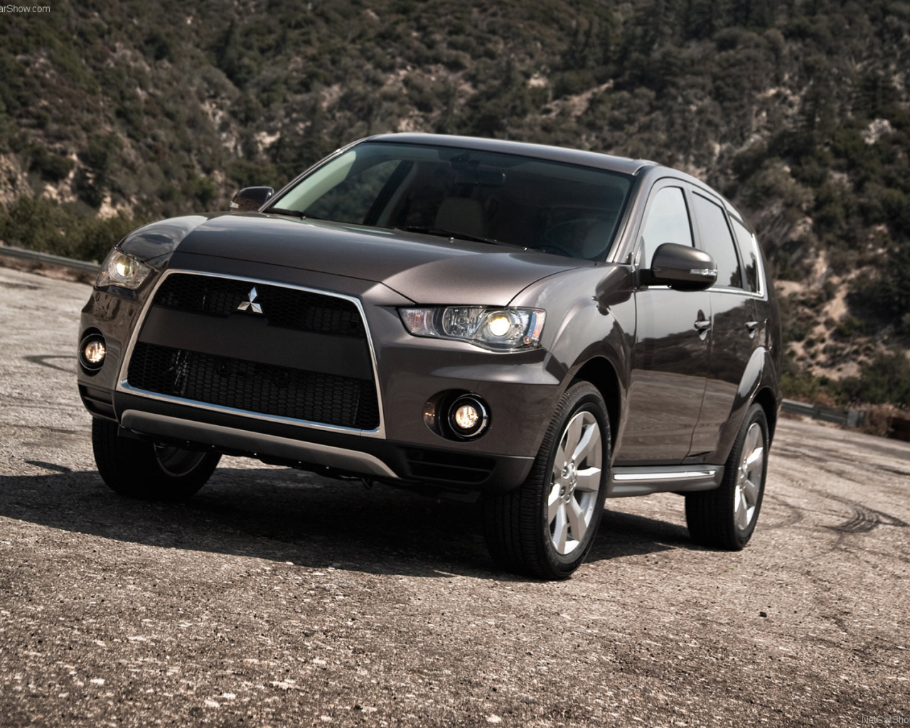 Новая машина Mitsubishi Outlander