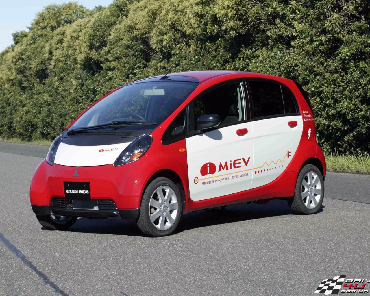 Фото автомобиля Mitsubishi Electric