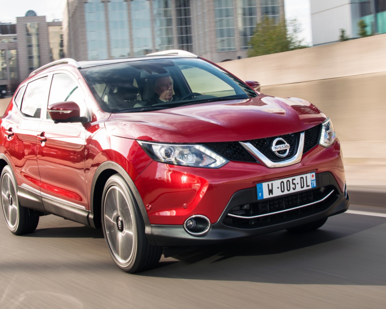 Тест драйв автомобиля Nissan Quashqai 2014