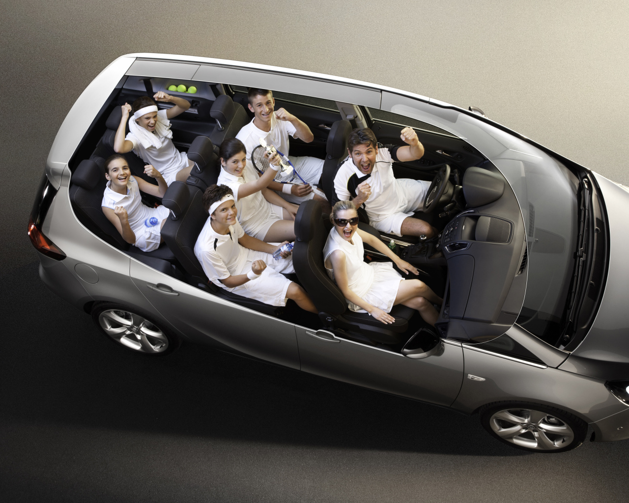 Новый автомобиль Opel Zafira