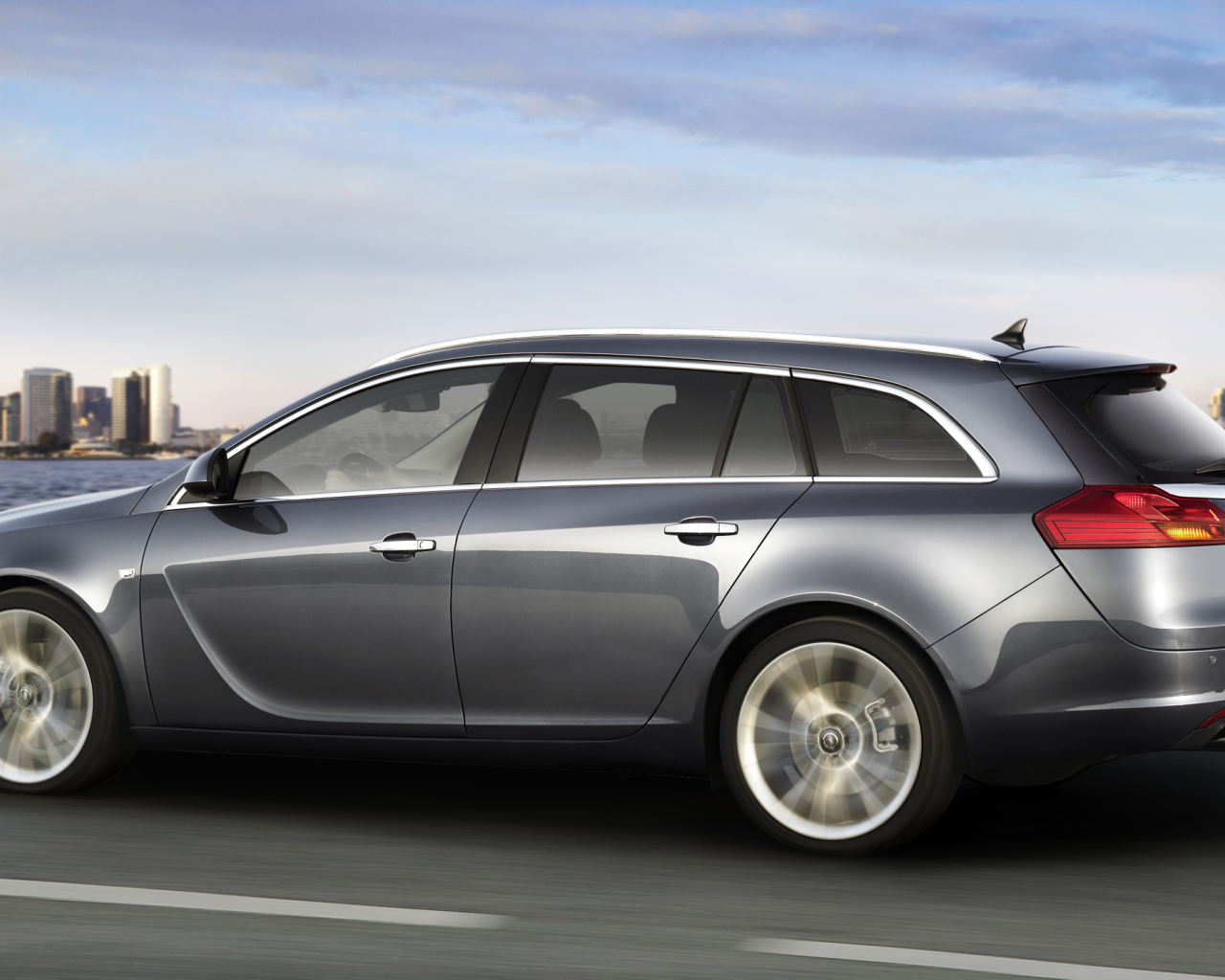 Дизайн автомобиля Opel Insignia
