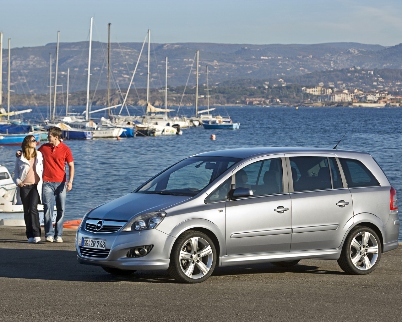 Дизайн автомобиля Opel Zafira