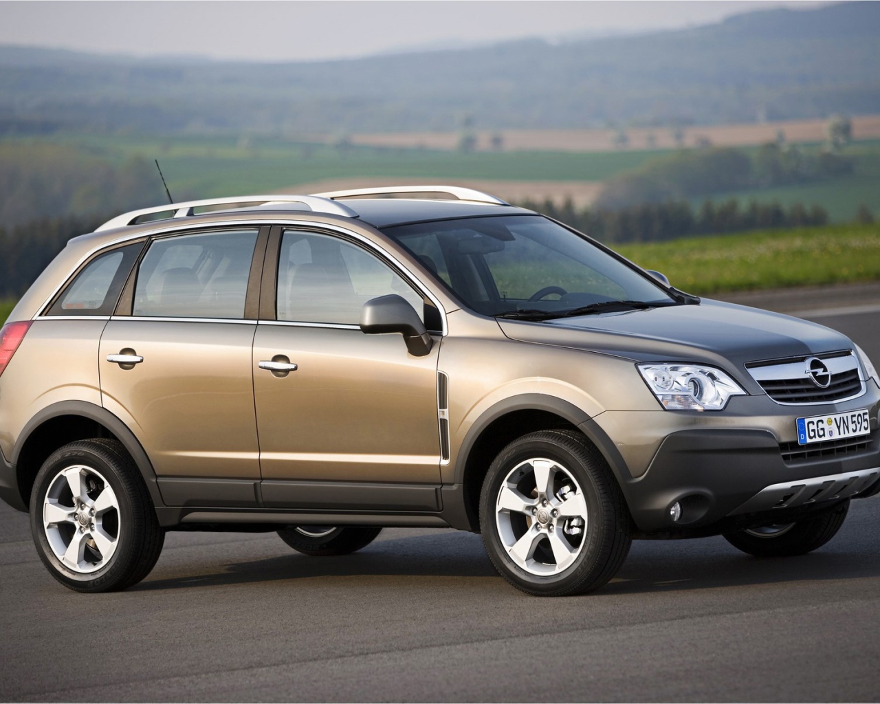 Фото автомобиля Opel Antara