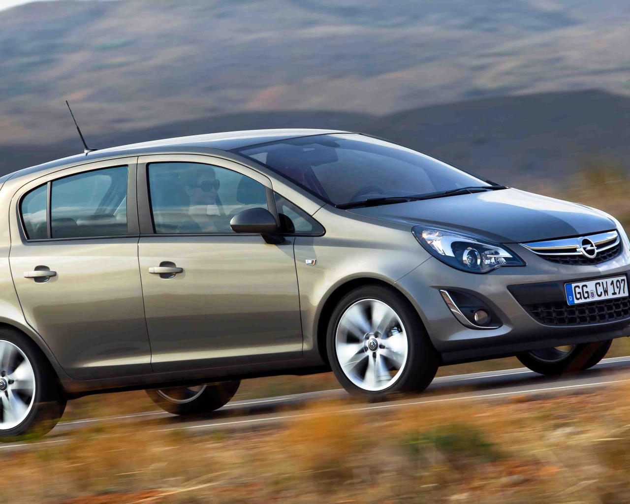 Надежная машина Opel Corsa