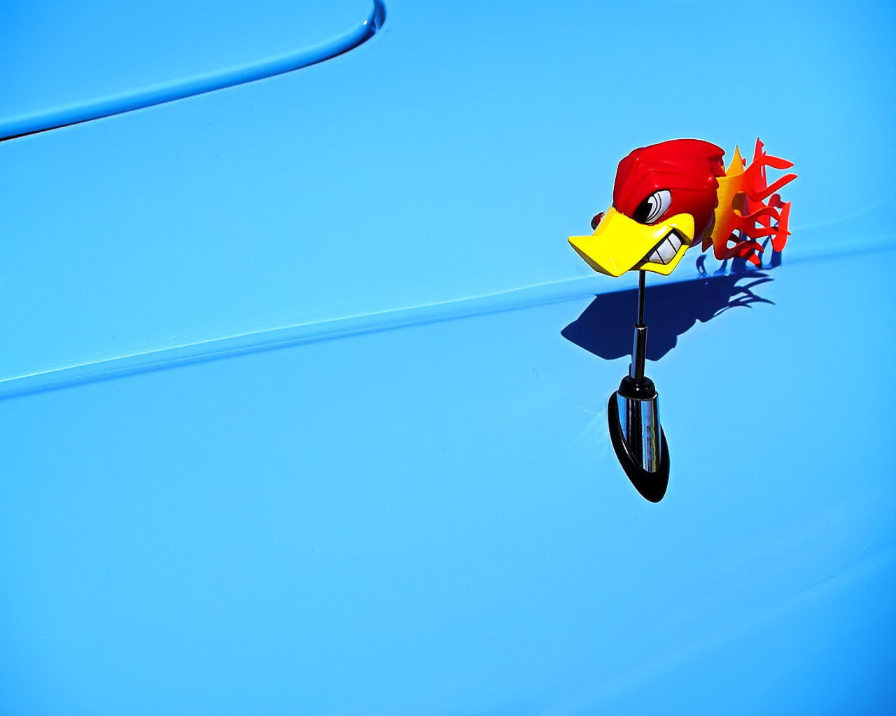 Антенна на автомобиле