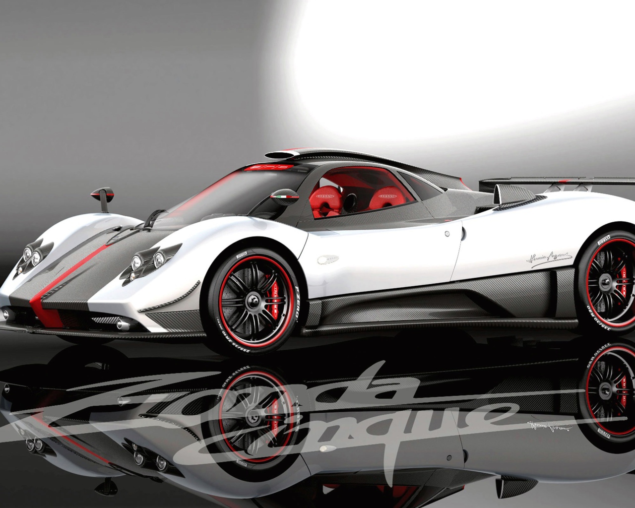 Автомобиль марки Pagani модели Zonda