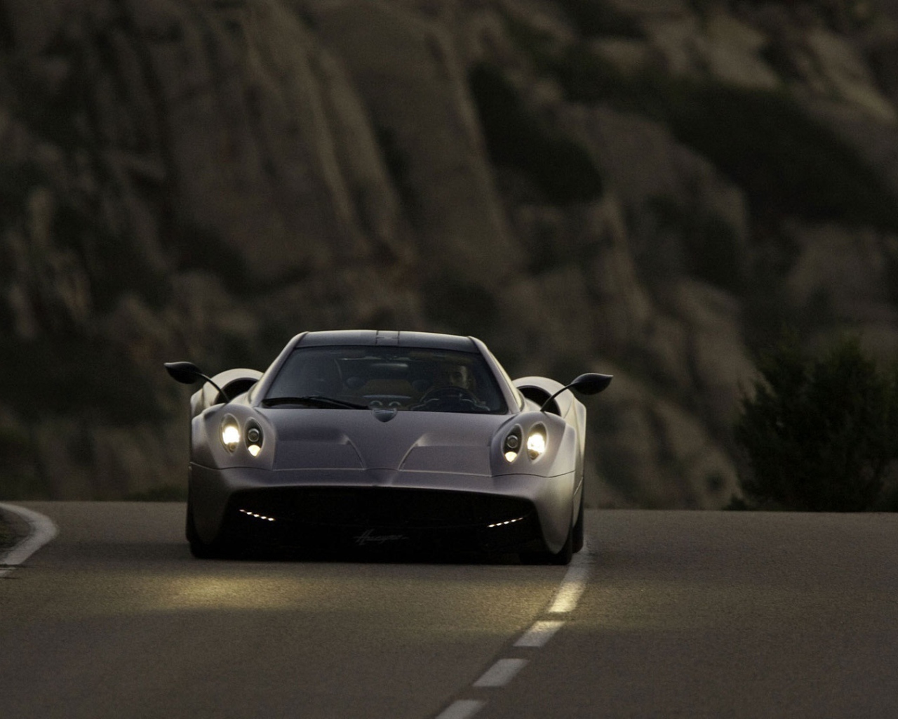 Фото автомобиля Pagani Huayra