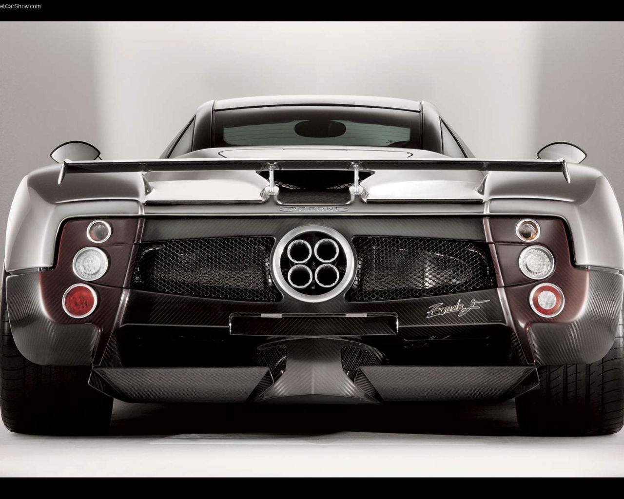 Фото автомобиля Pagani Zonda