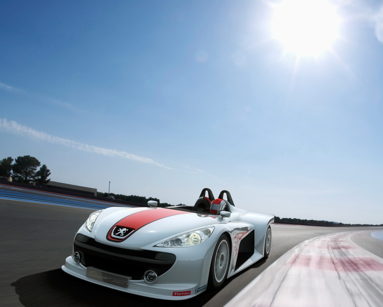 Спортивный автомобиль пежо