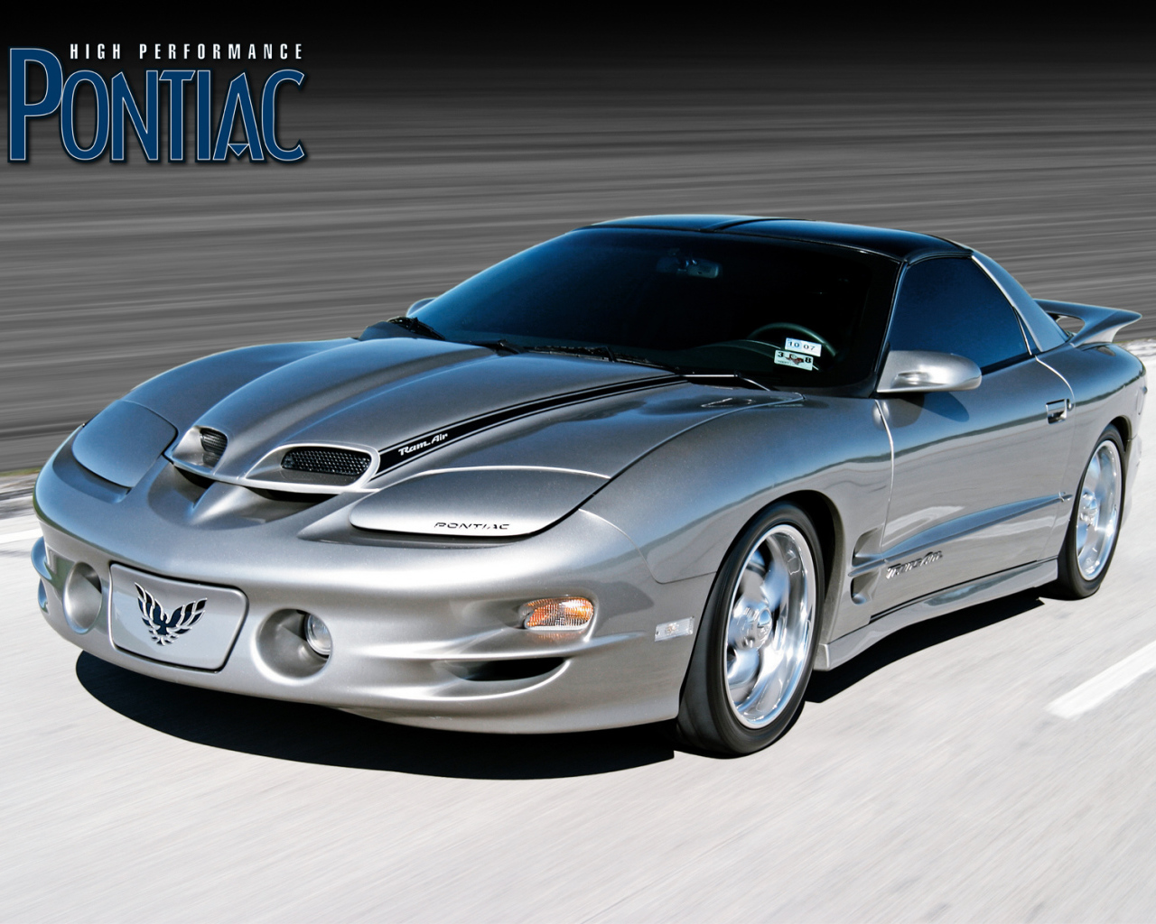 Новый автомобиль Pontiac Firebird