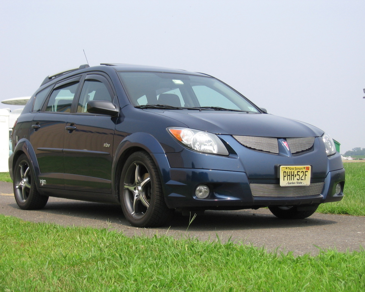 Новый автомобиль Pontiac Vibe