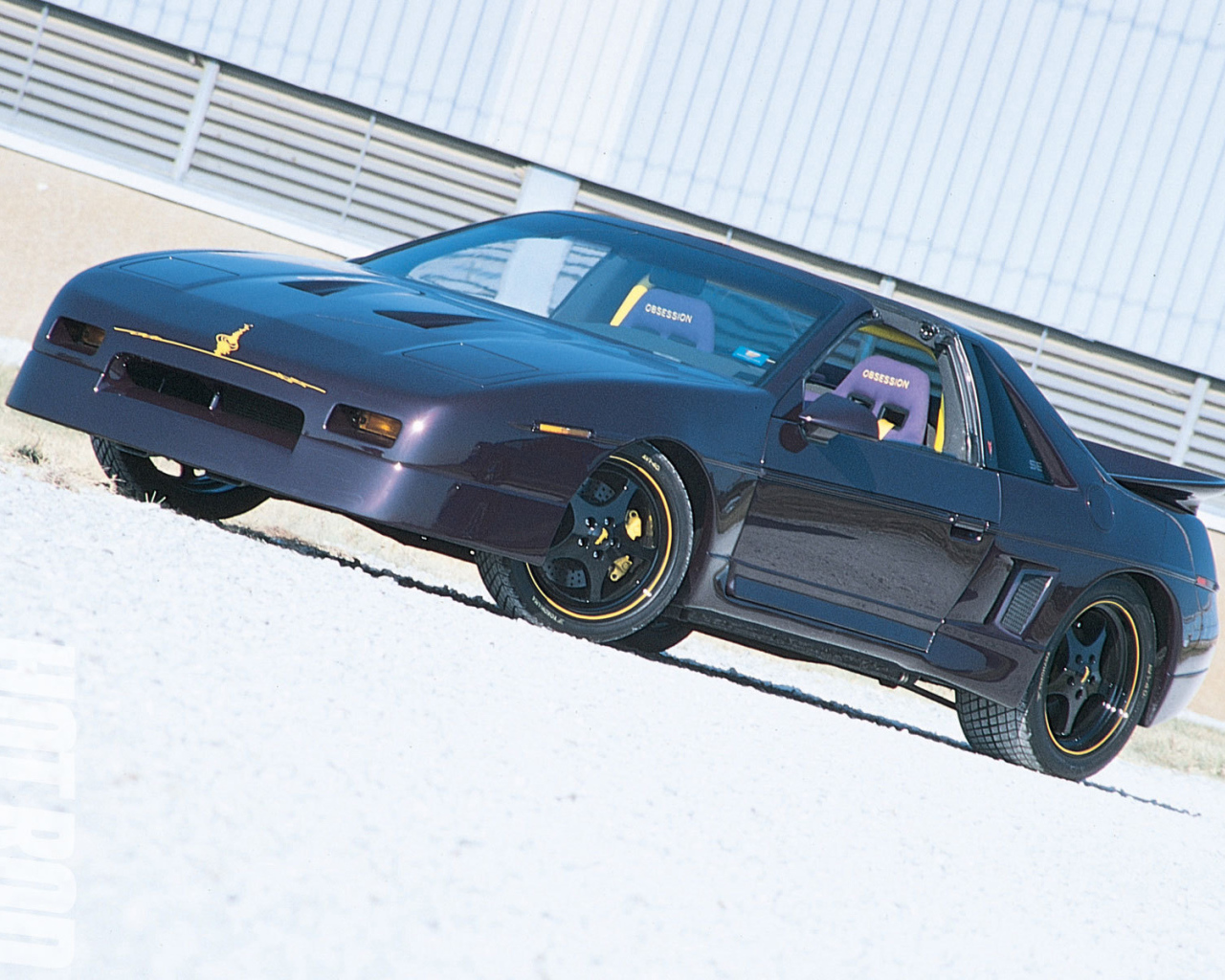 Фото автомобиля Pontiac Fiero