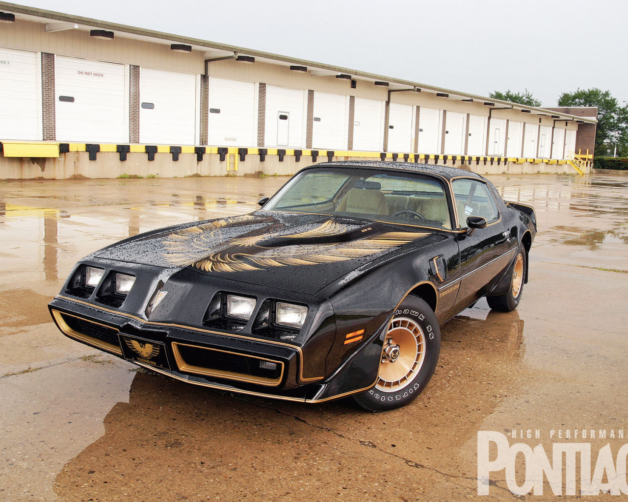 Надежная машина Pontiac Trans Am