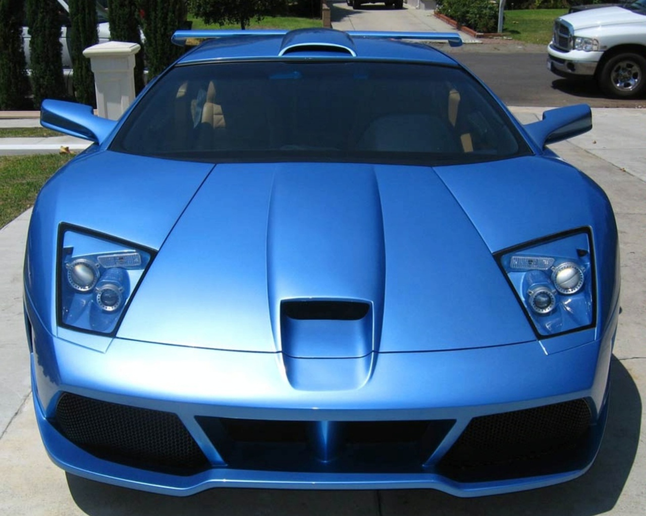 Надежная машина Pontiac Fiero