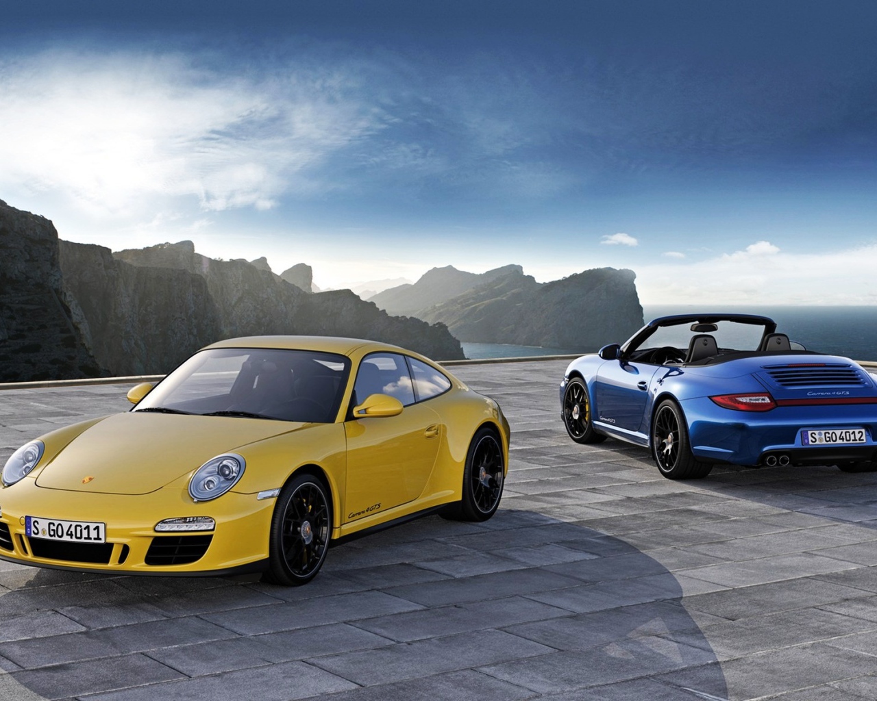 Автомобили Porsche 911 Carrera 4 GTS