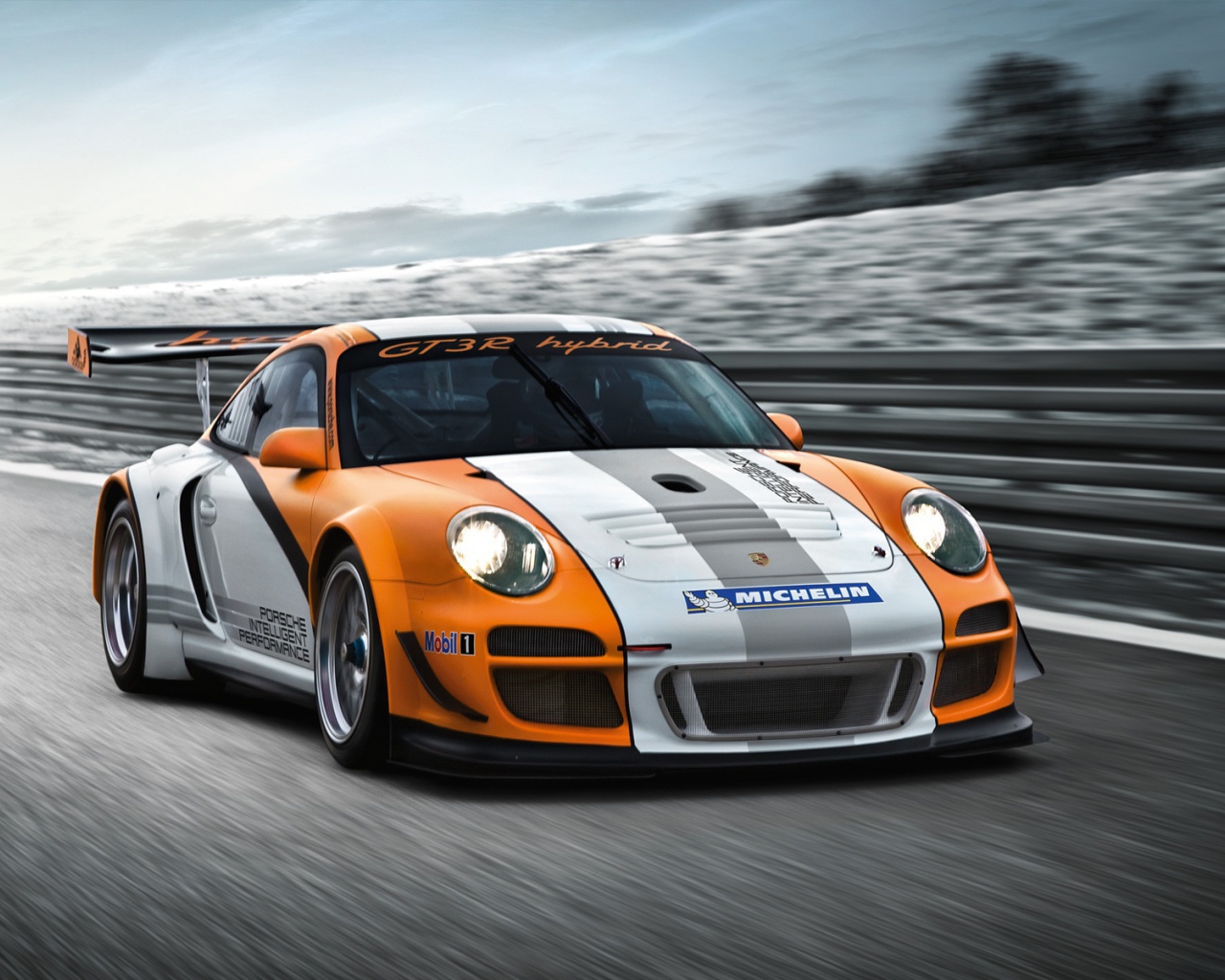 Гибрид Porsche gt3