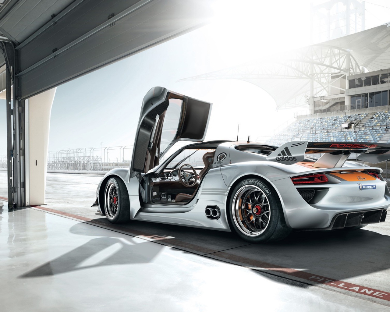 Супер кар Porsche