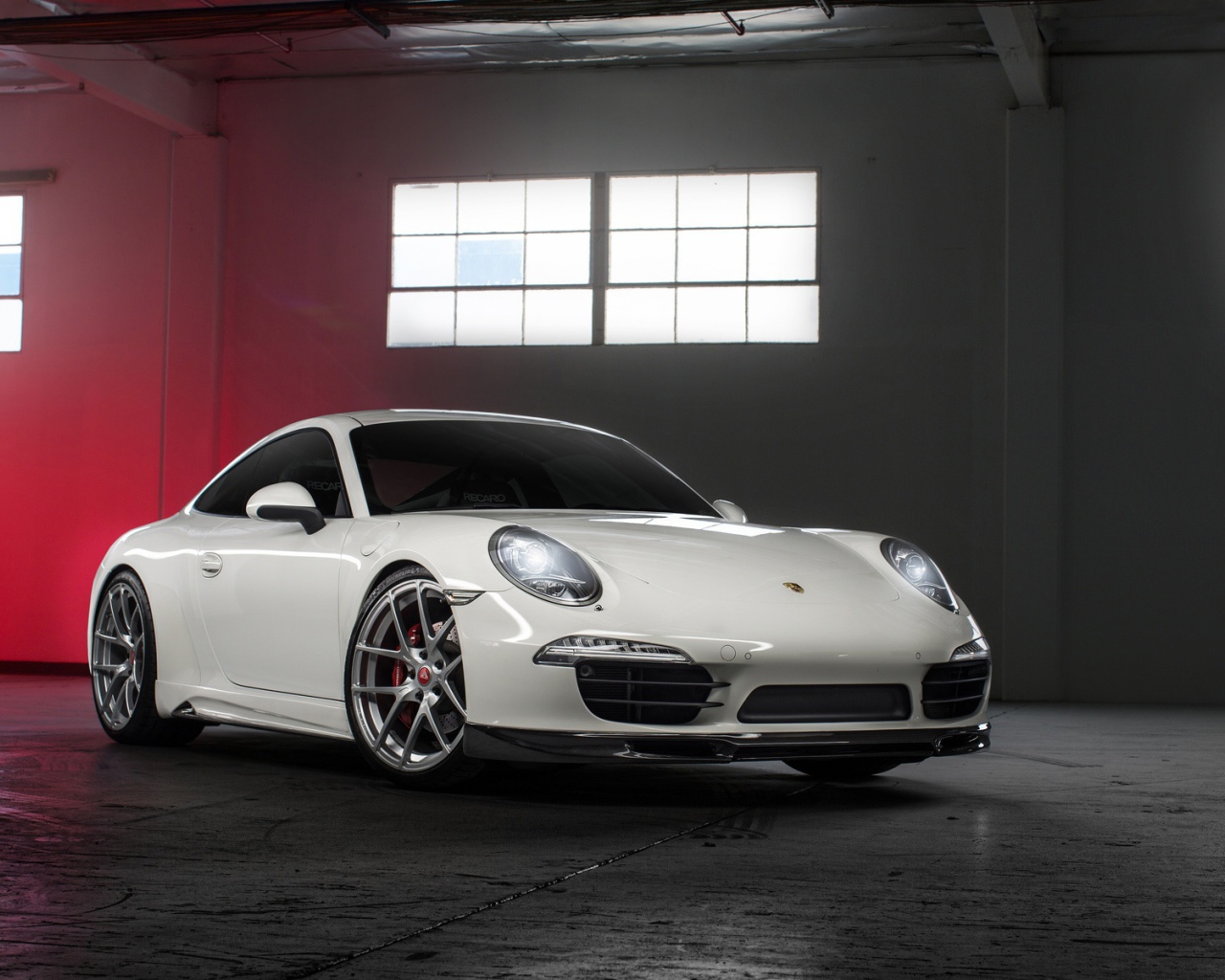 Красивый Porsche 911