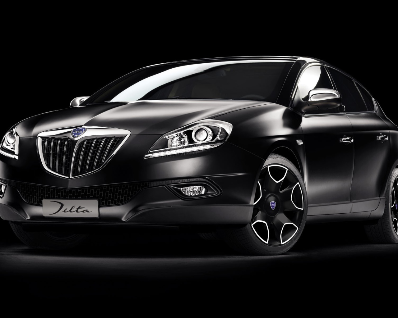 Автомобиль Ланция Дельта