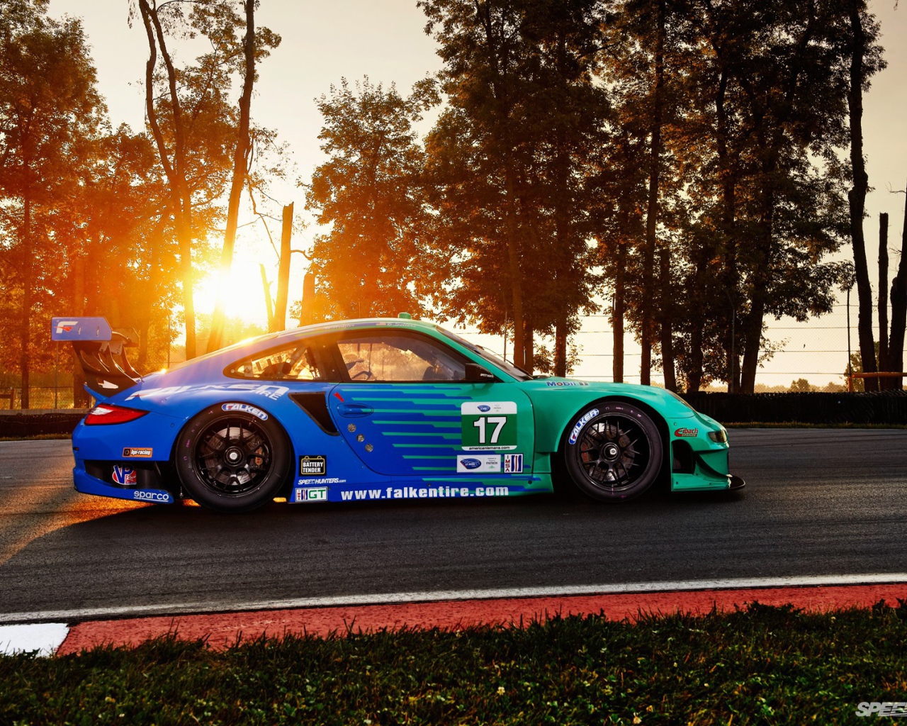 Гоночный Порш 911