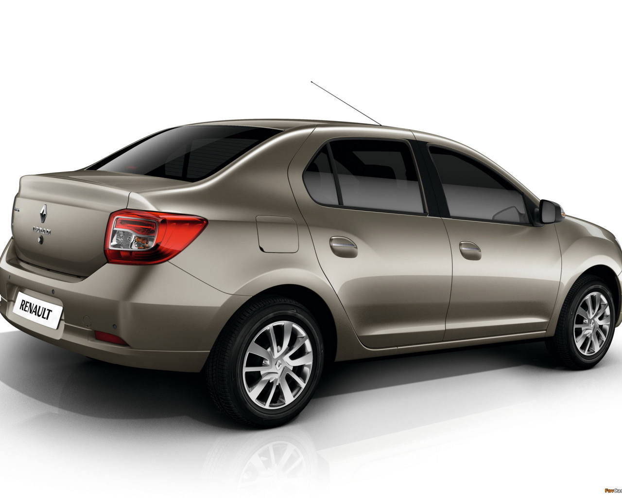 Автомобиль марки Renault модели Logan