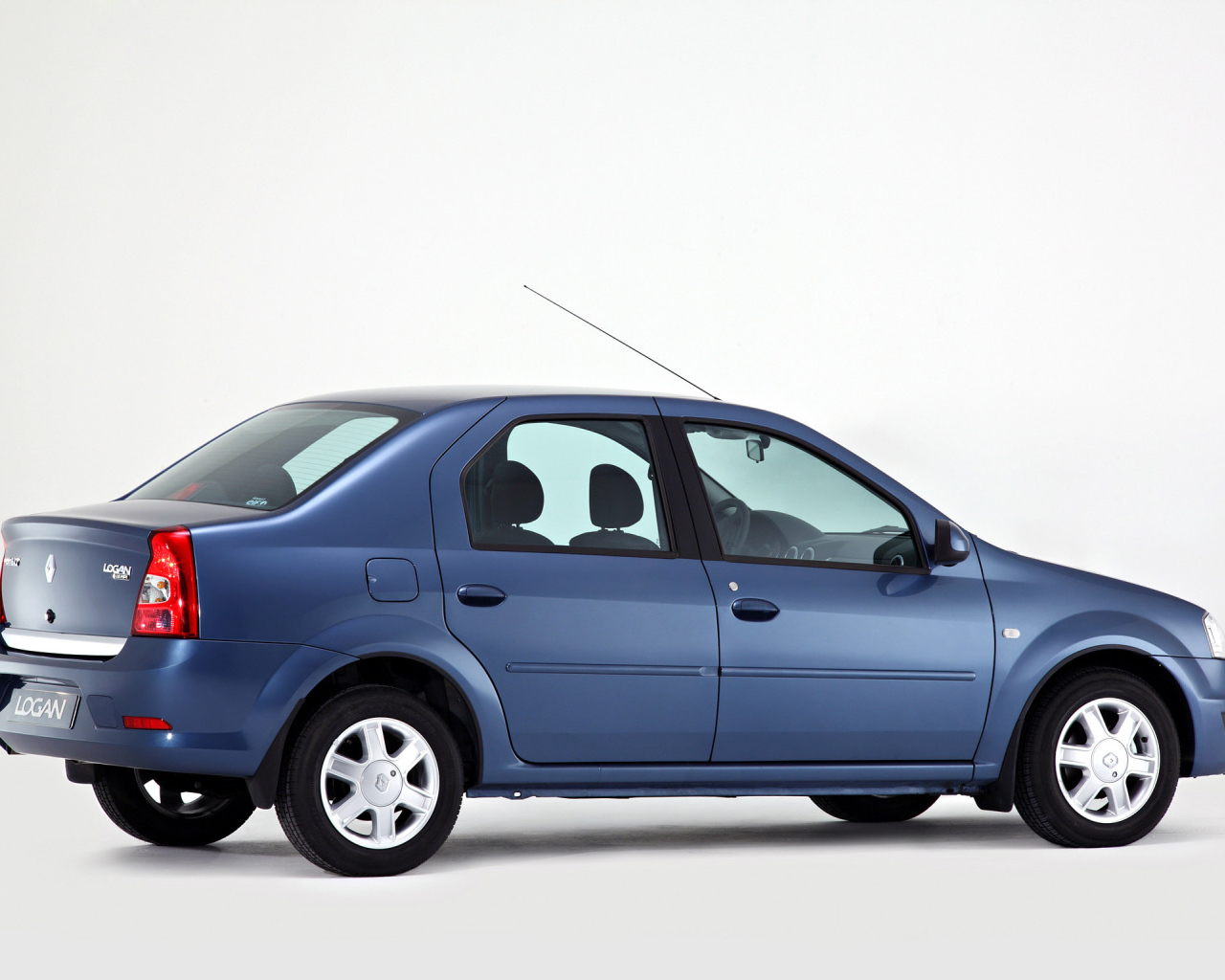 Дизайн автомобиля Renault Logan