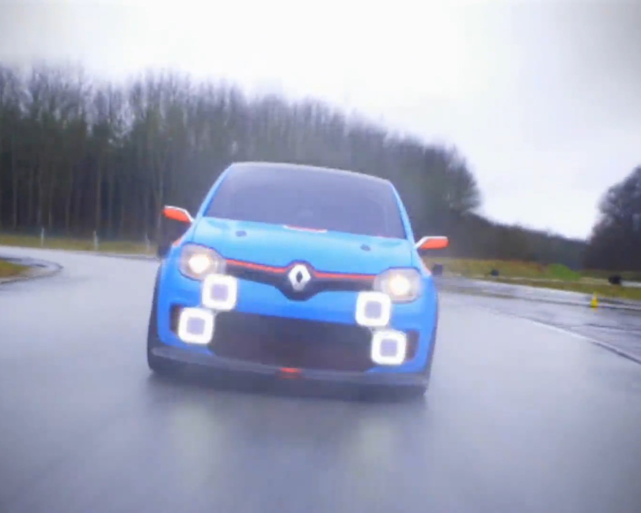 Надежный автомобиль Renault Next Two 2014