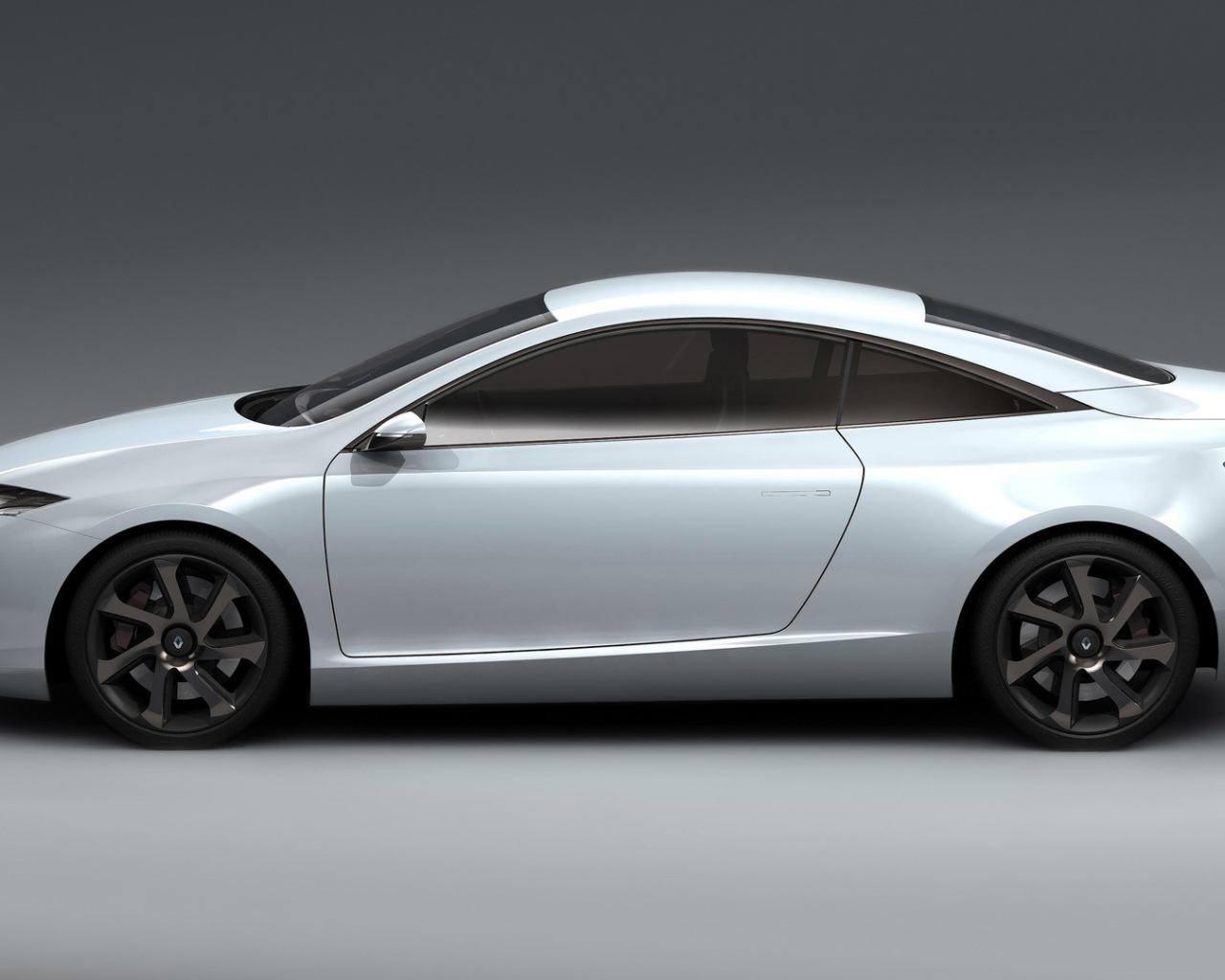 Дизайн автомобиля Renault Laguna