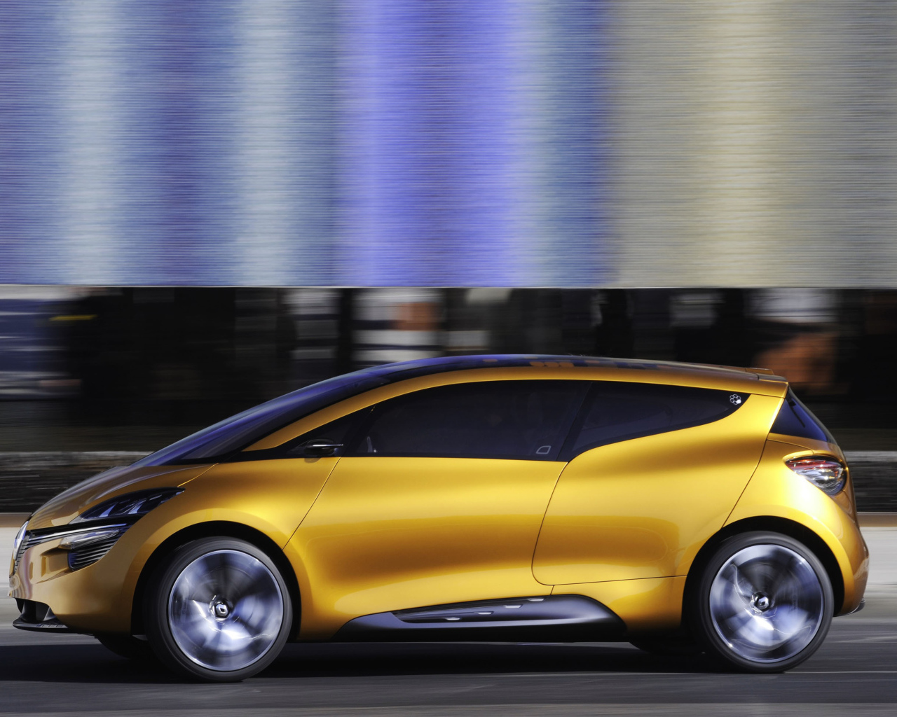 Тест драйв автомобиля Renault Next Two 2014