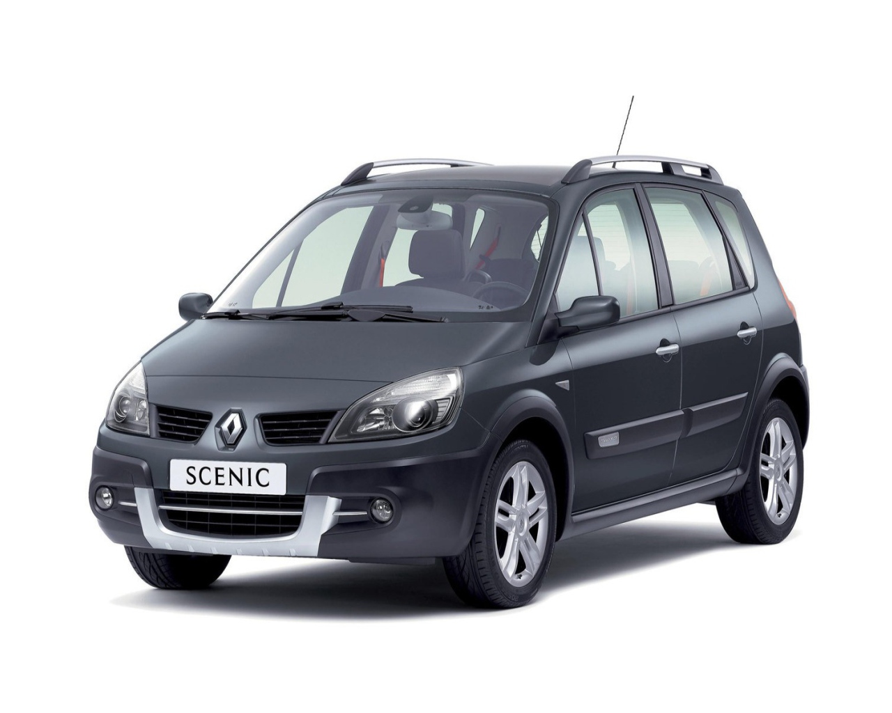 Тест драйв автомобиля Renault Scenic