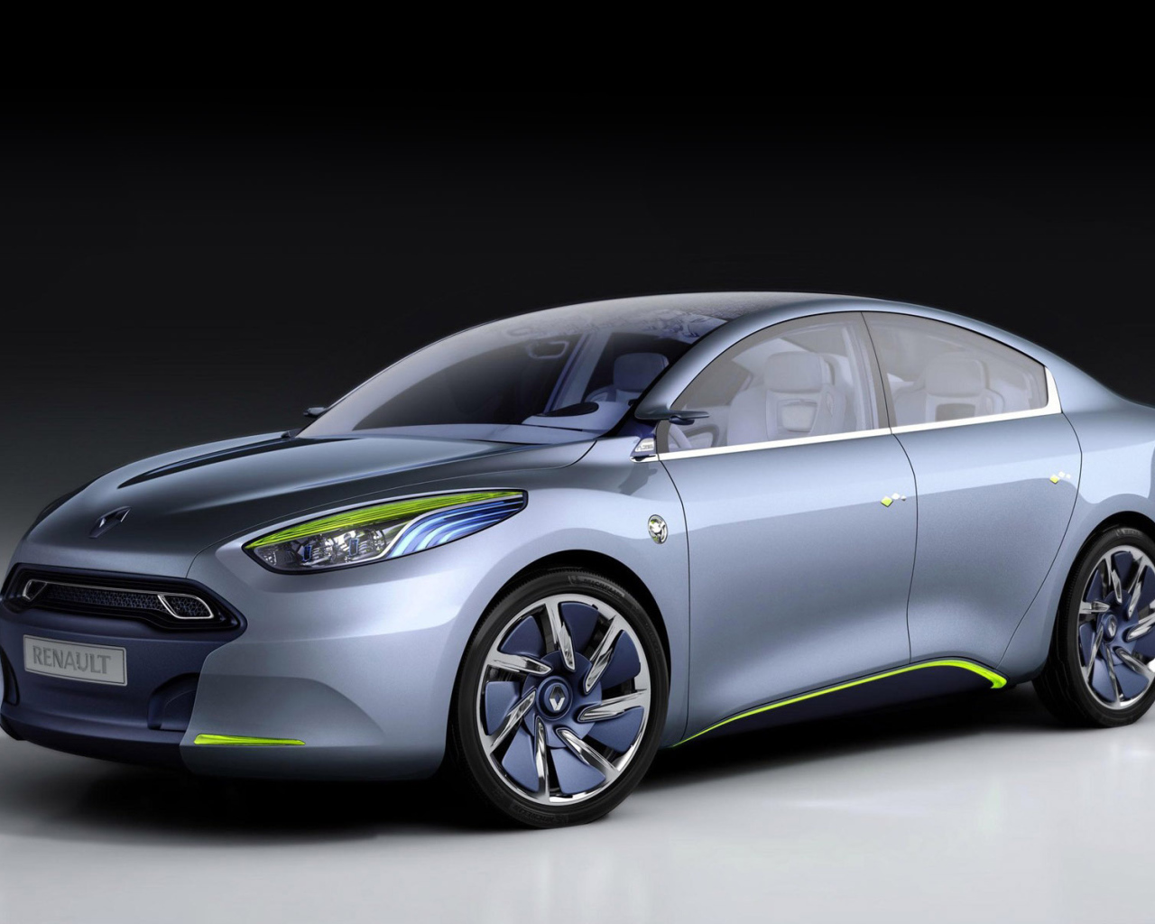 Новая машина Renault Fluence