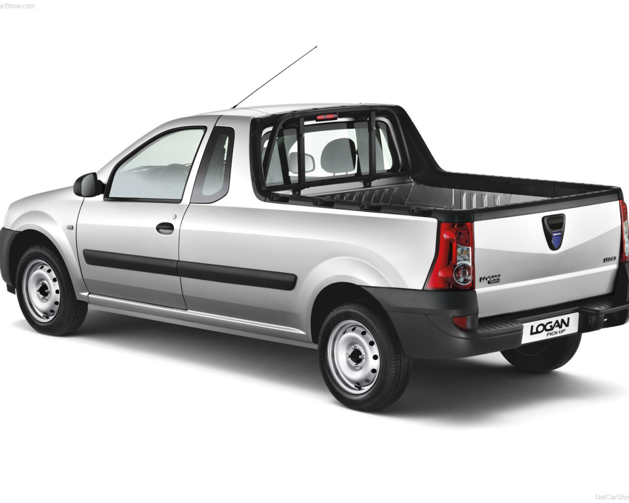 Надежная машина Renault Logan