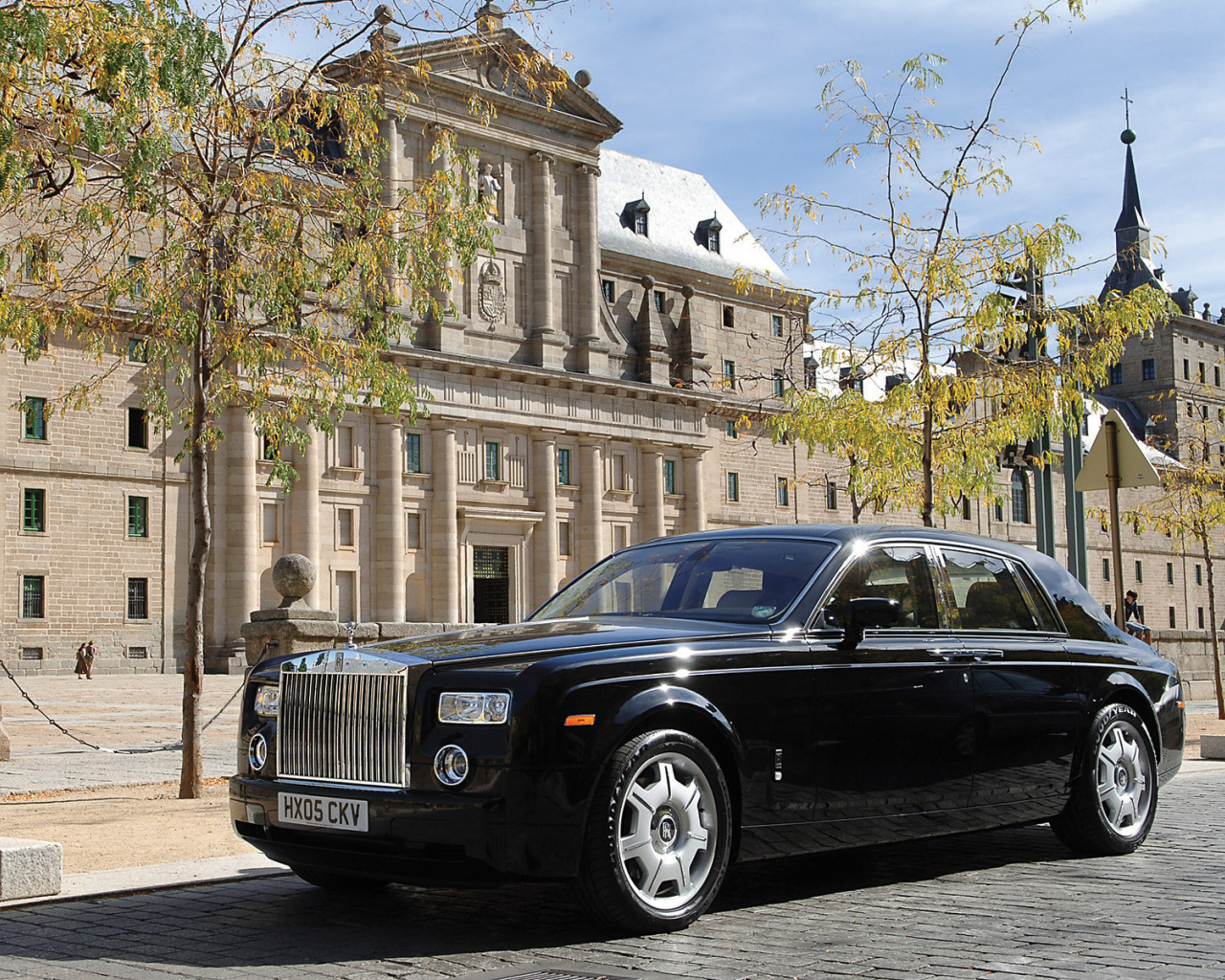  Красивый автомобиль Rolls Royce Ghost