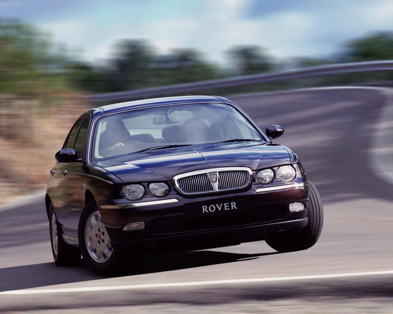 Автомобиль марки Rover модели 75