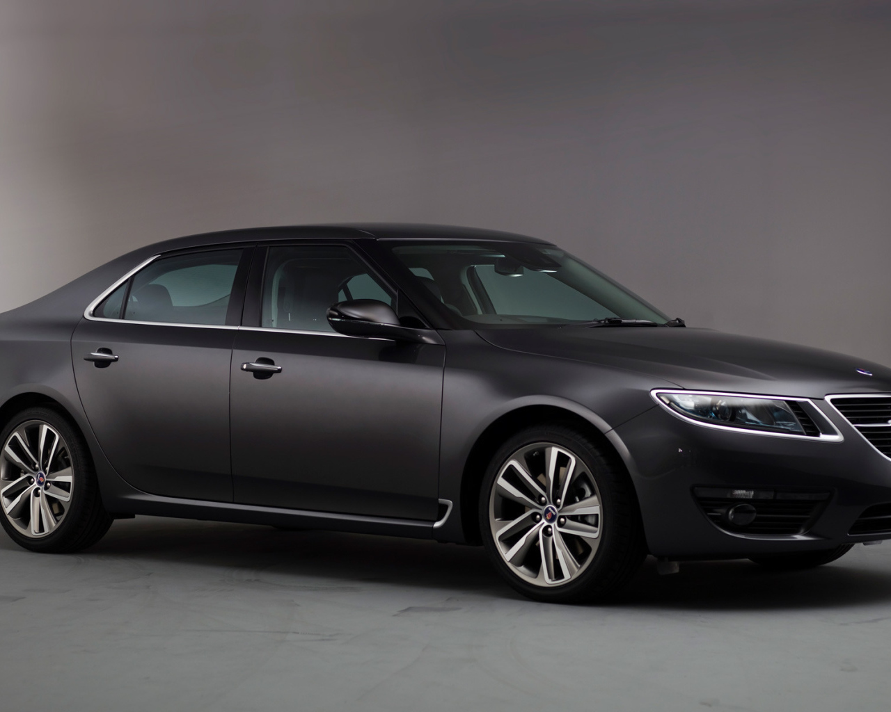 Надежная машина Saab 9-5