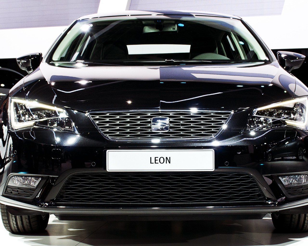 Новый автомобиль Seat leon