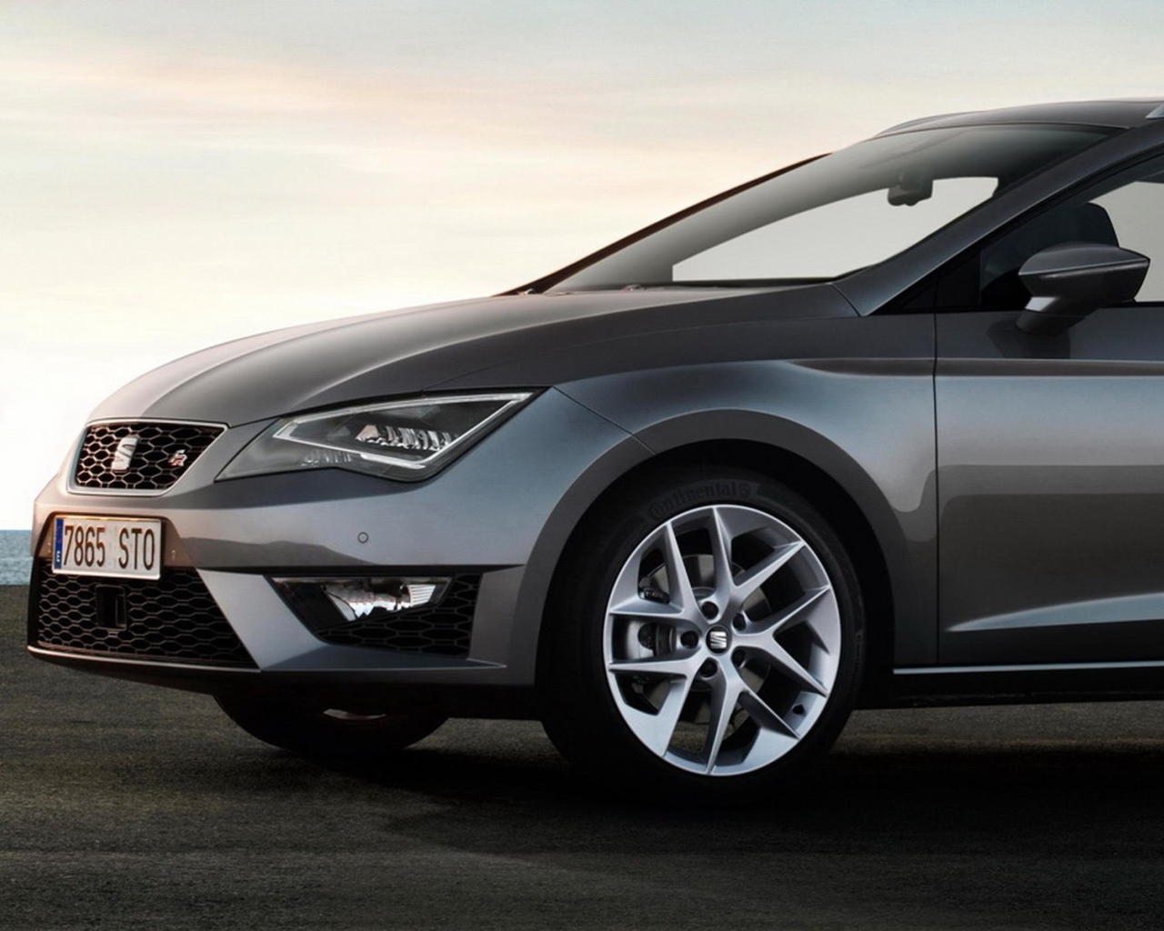 Новый автомобиль Seat Leon 2014