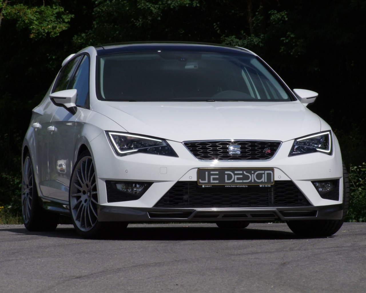 Надежный автомобиль Seat Leon 2014
