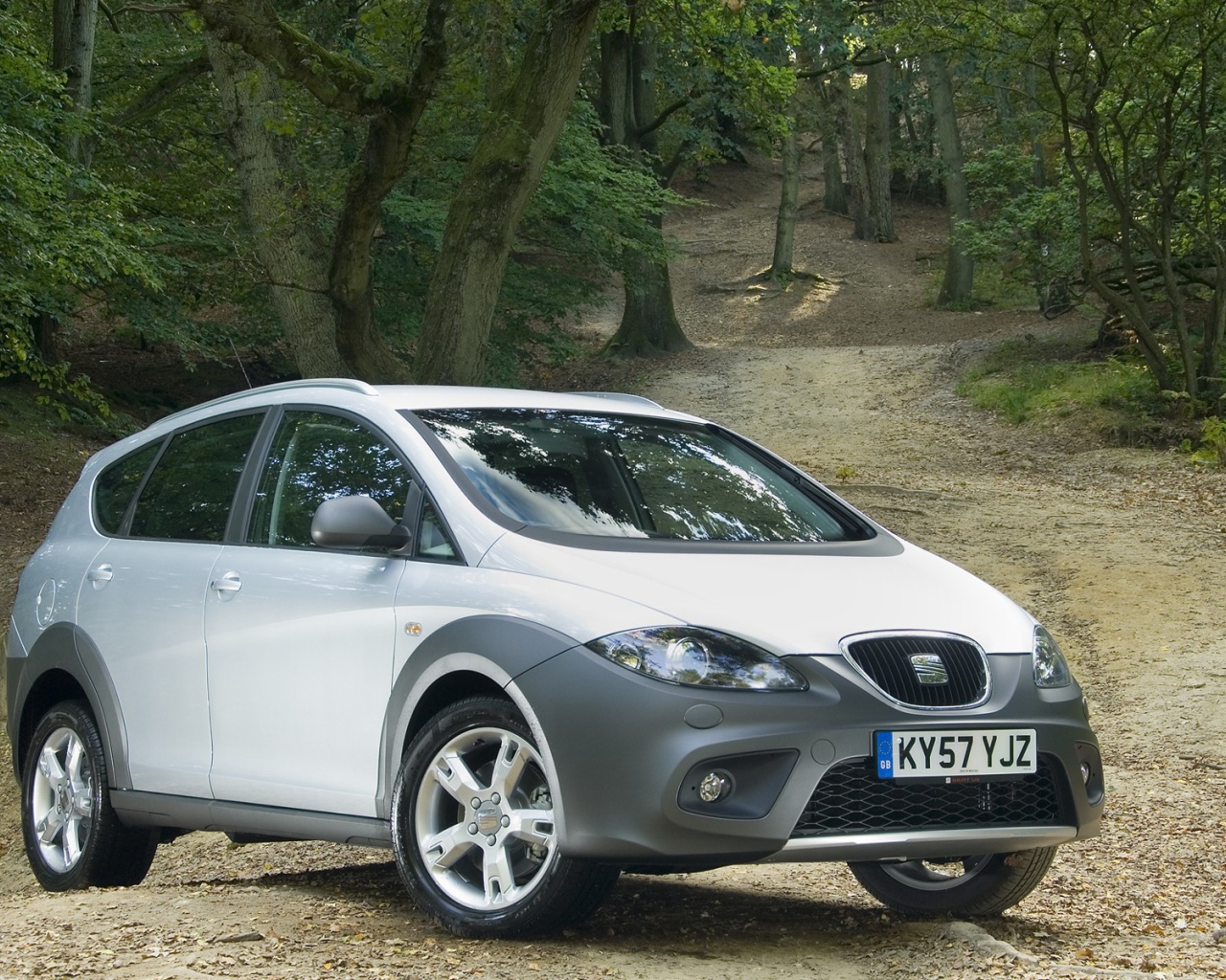  Автомобиль марки Seat модели Altea